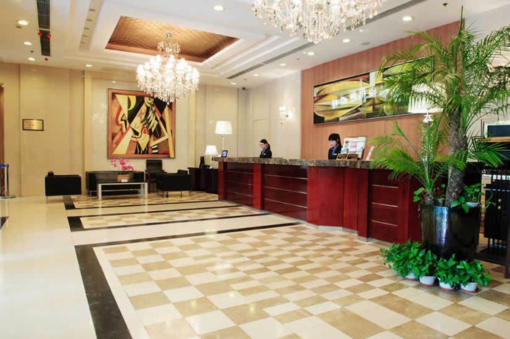 New East Hotel 4*